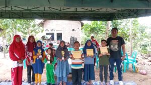 Pemenang lomba mewarna